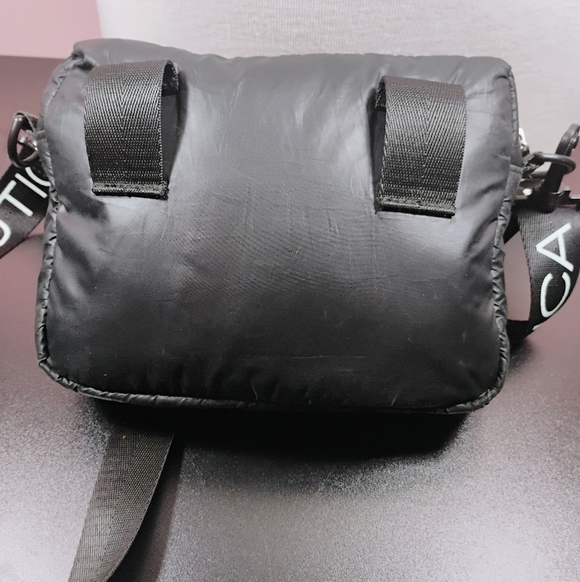 Nautica Black Nylon Crossbody Belt Bag Adjustable Strap - Picture 12 of 17